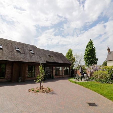 The Stables Villa Stourbridge Exterior photo