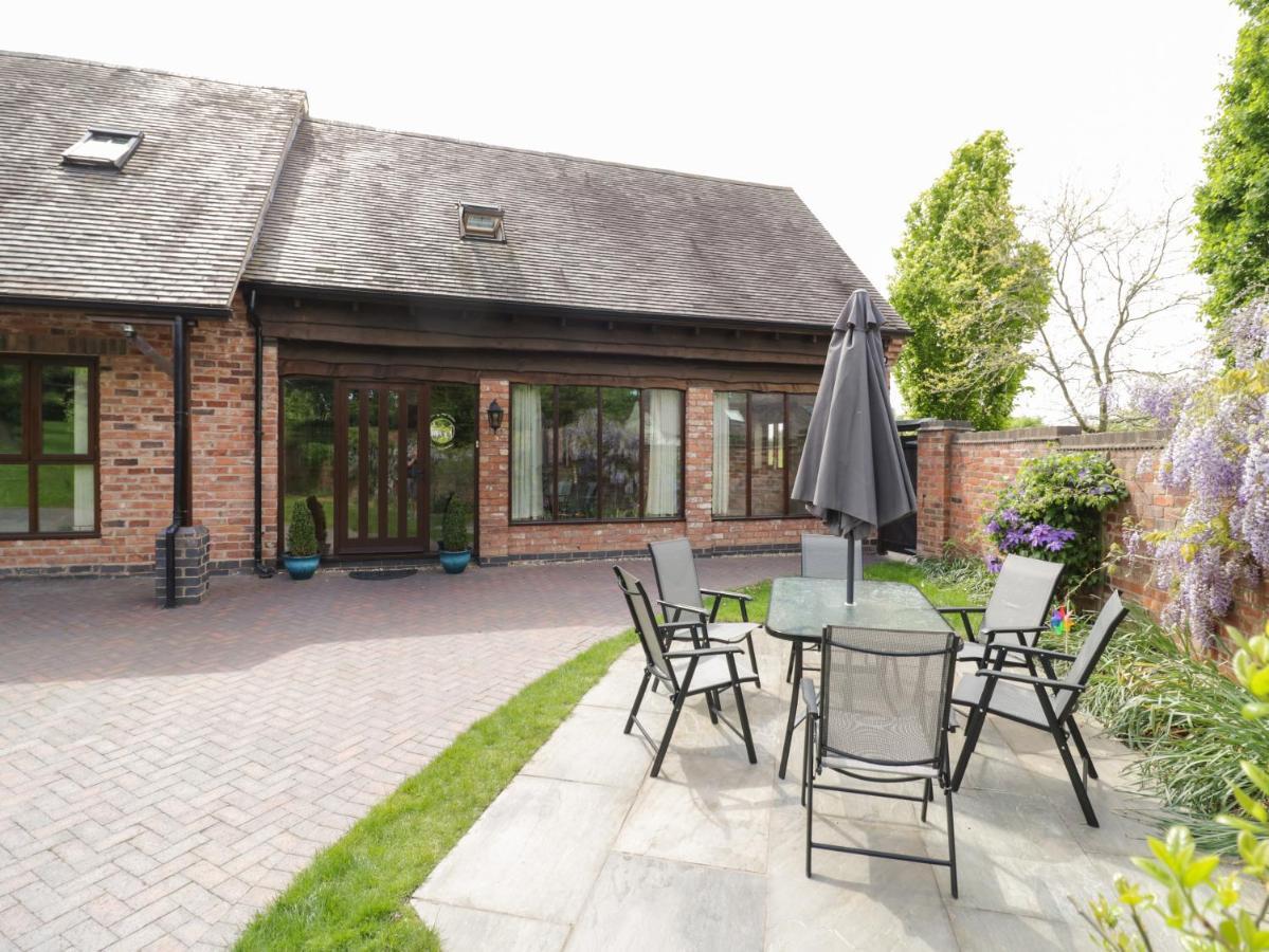 The Stables Villa Stourbridge Exterior photo